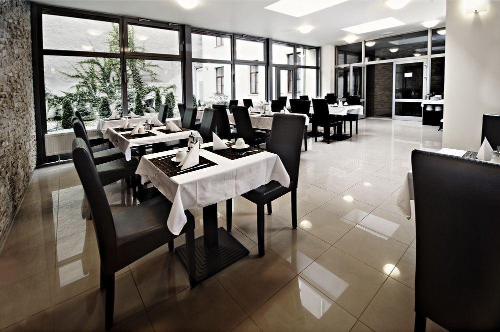 Hotel Cyro Брно Экстерьер фото