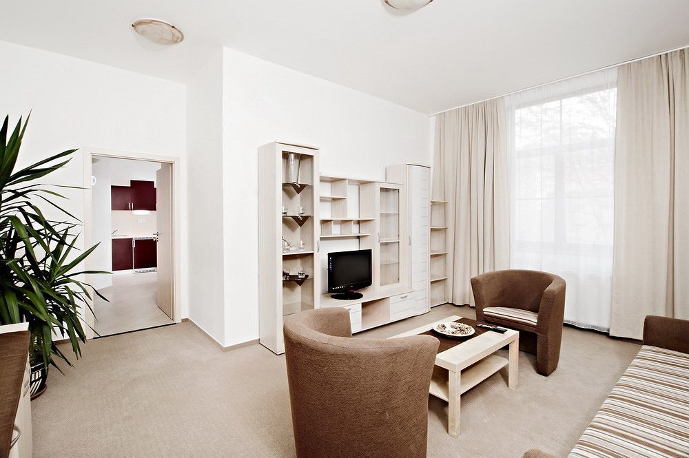 Hotel Cyro Брно Экстерьер фото
